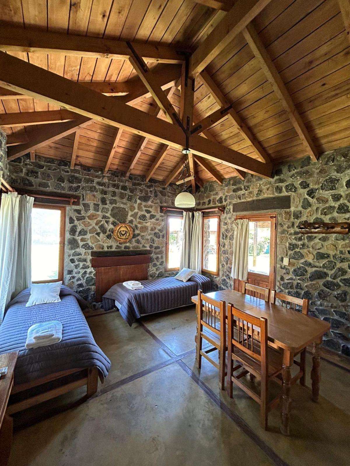 Tahonas Lodge